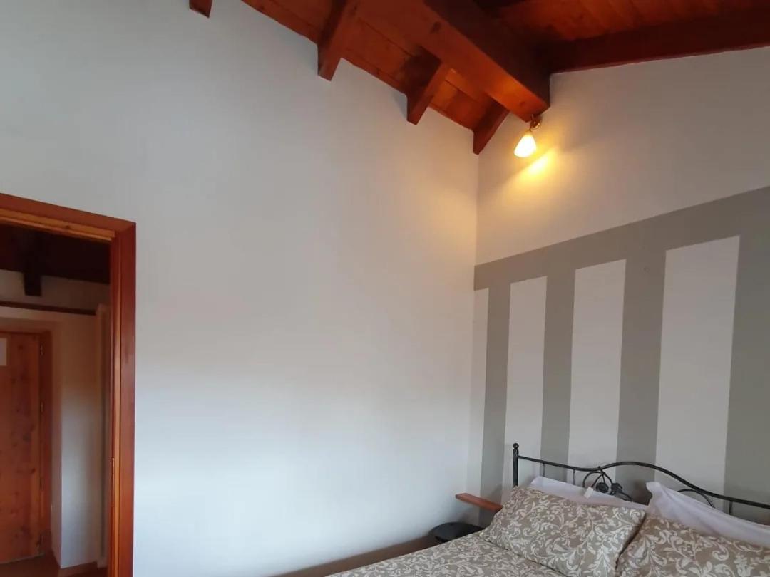 Appartamenti Vacanze E Camere Roccetta Fiorita Pettenasco Luaran gambar
