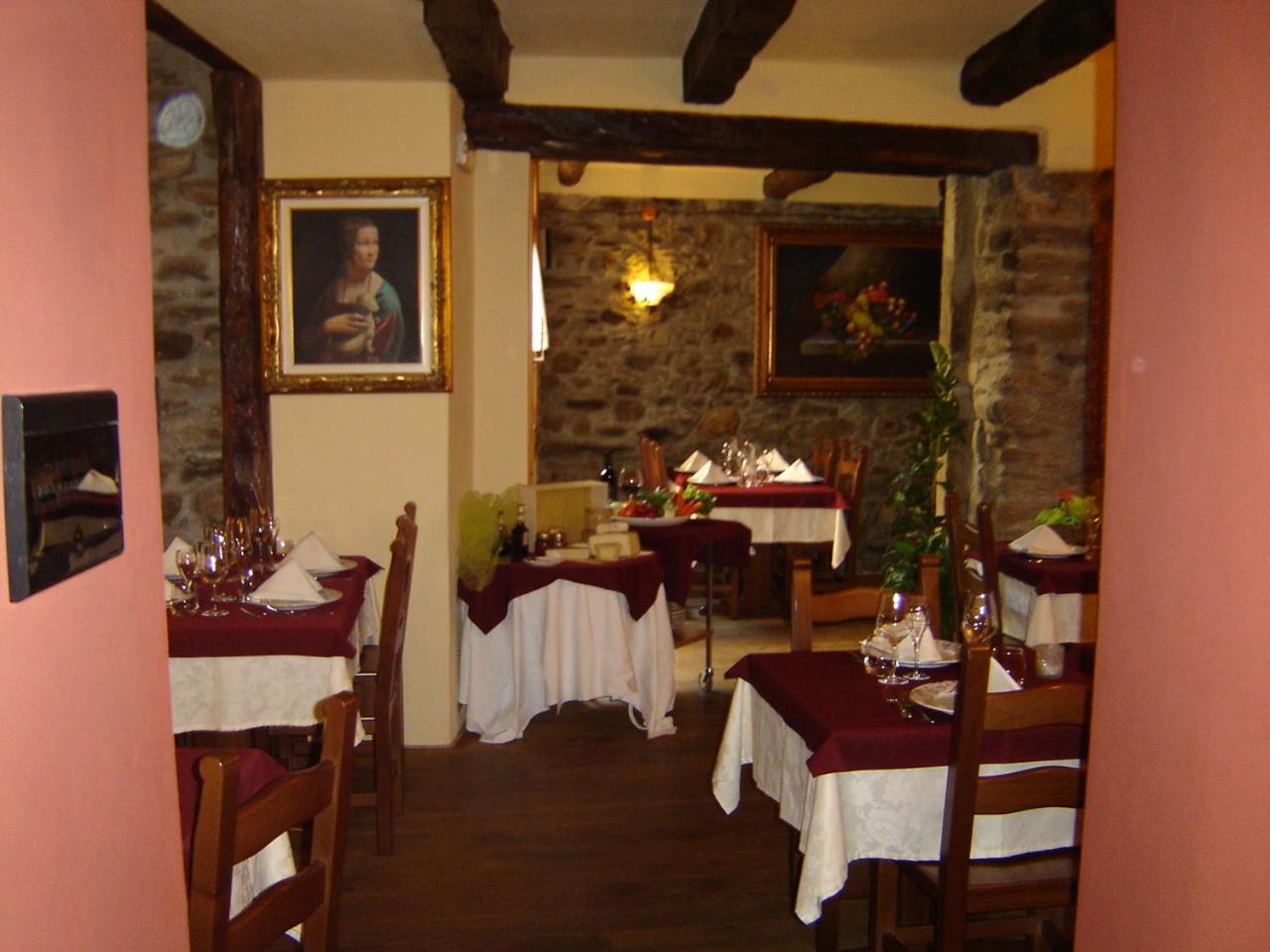 Appartamenti Vacanze E Camere Roccetta Fiorita Pettenasco Luaran gambar