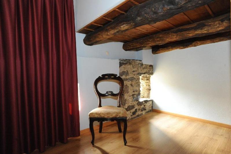 Appartamenti Vacanze E Camere Roccetta Fiorita Pettenasco Luaran gambar